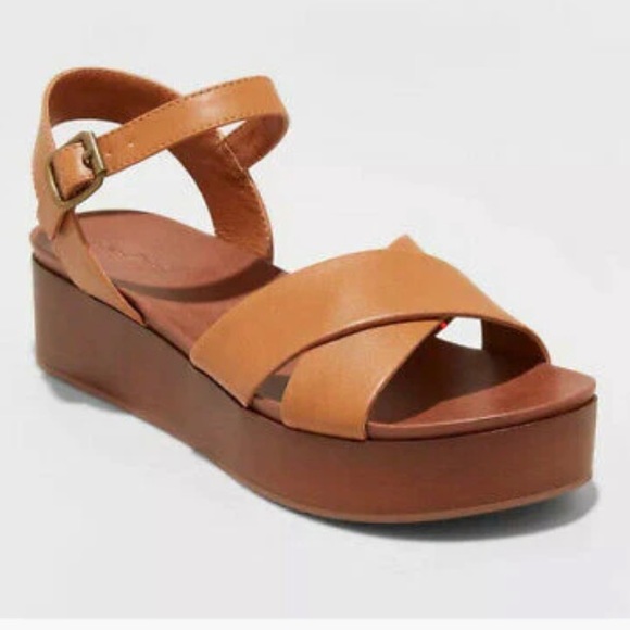 BNIB Universal Thread Billi platform pumps - Picture 3 of 5